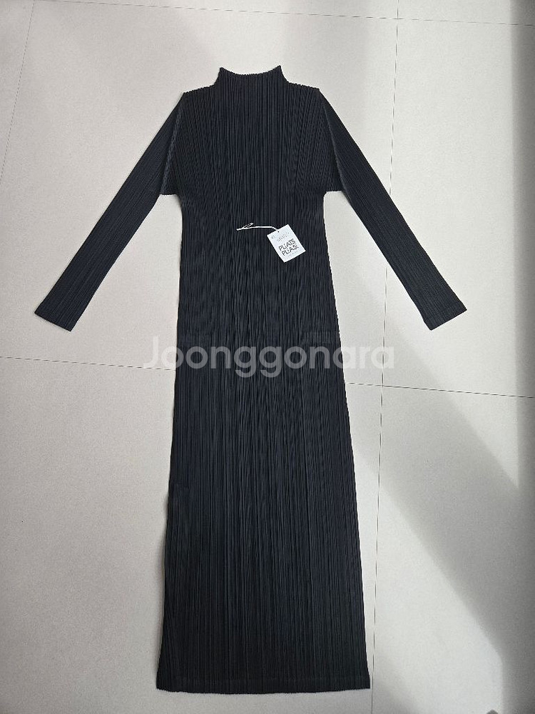 플리츠플리즈 반목긴팔원피스 블랙 3사이즈--0
