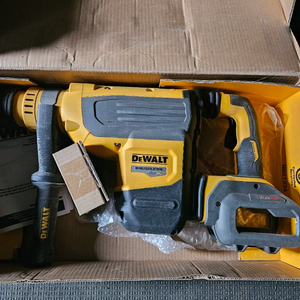 디월트 dch733 60v 함마드릴