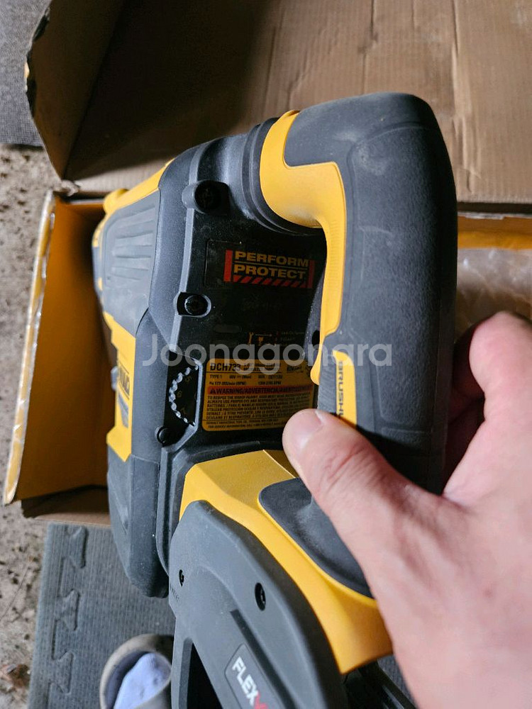 디월트 dch733 60v 함마드릴--1