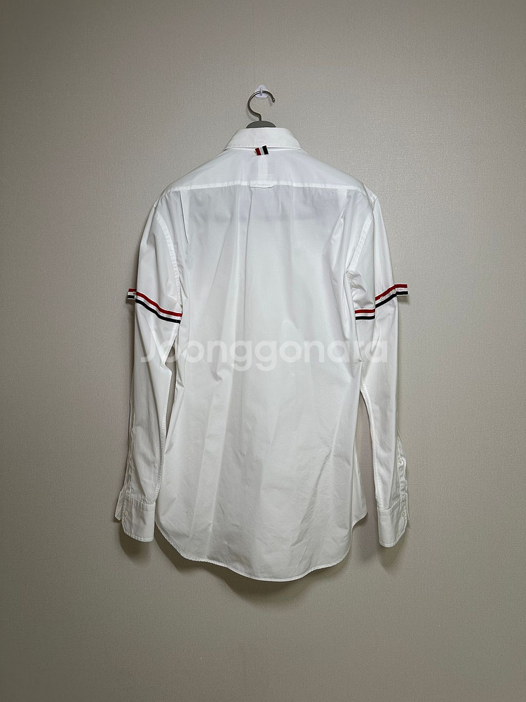 정품 25SS 톰브라운 암밴드 화이트 셔츠 4 size--1