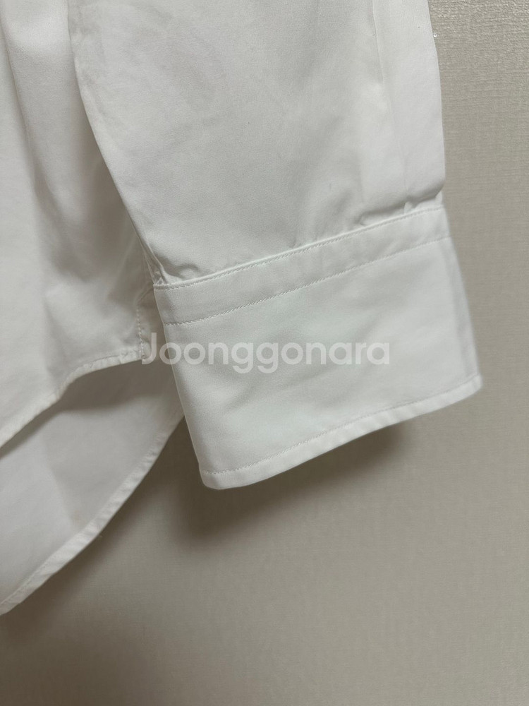 정품 25SS 톰브라운 암밴드 화이트 셔츠 4 size--5