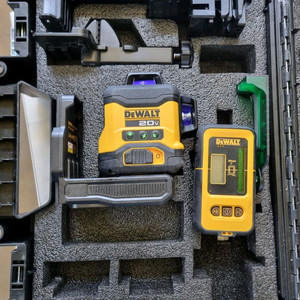 디월트 아토믹 그린레이져 레벨기+수광기