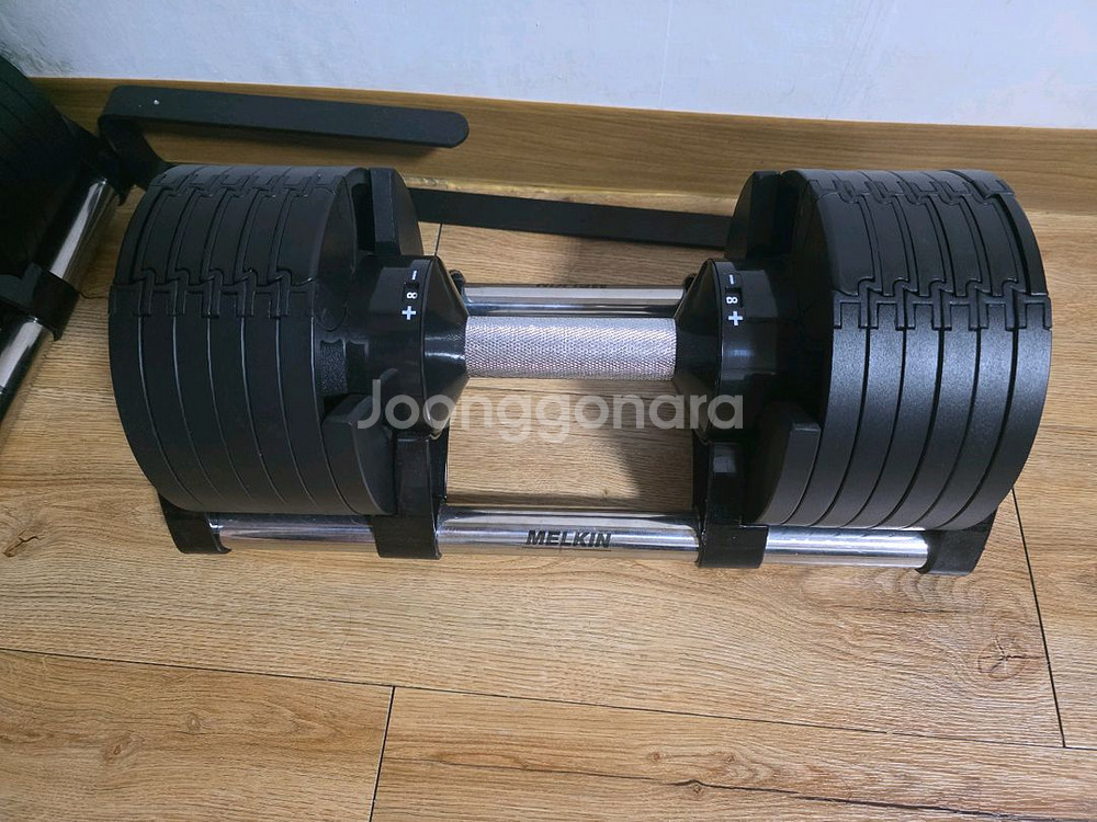 멜킨 24kg / 2kg 무게조절 덤벨 팝니다--0