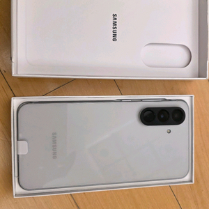 갤럭시 퀀텀6 단순개봉 미사용 새제풍