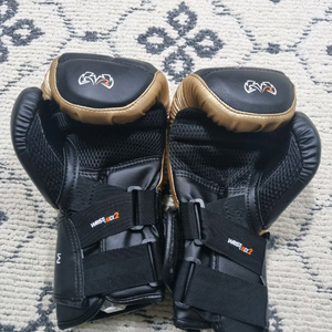 라이벌 복싱 글러브 rb10 M사이즈 판매