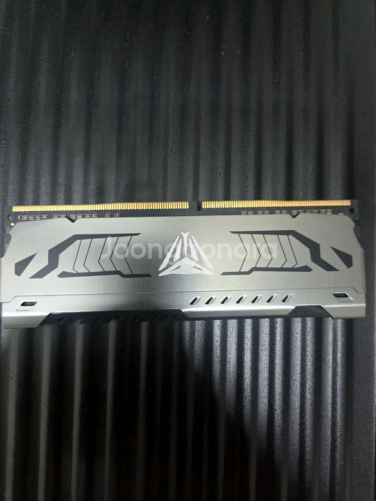 패트리어트 ddr4 32gb CL18 팝니다--1