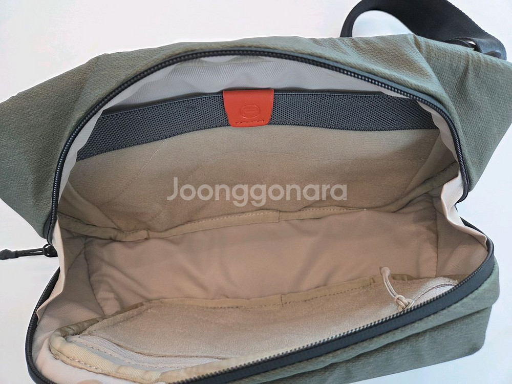 피지테크 원고 솔로 V2 슬링백 4리터 그린 팝니다--4