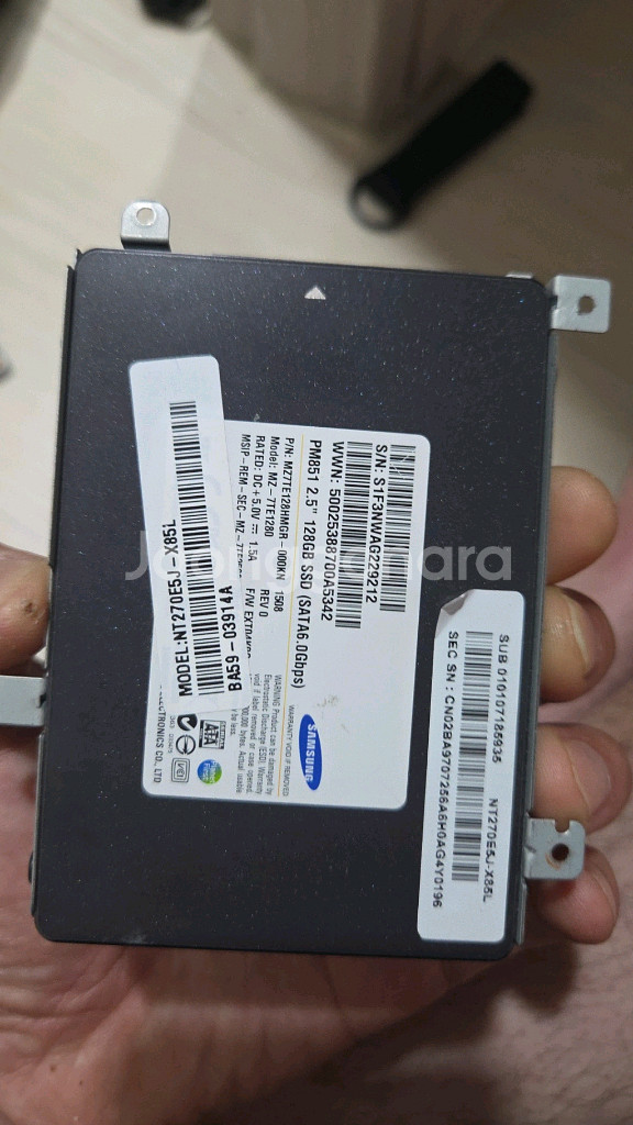 노트북 붙임형 ssd 126기가--0