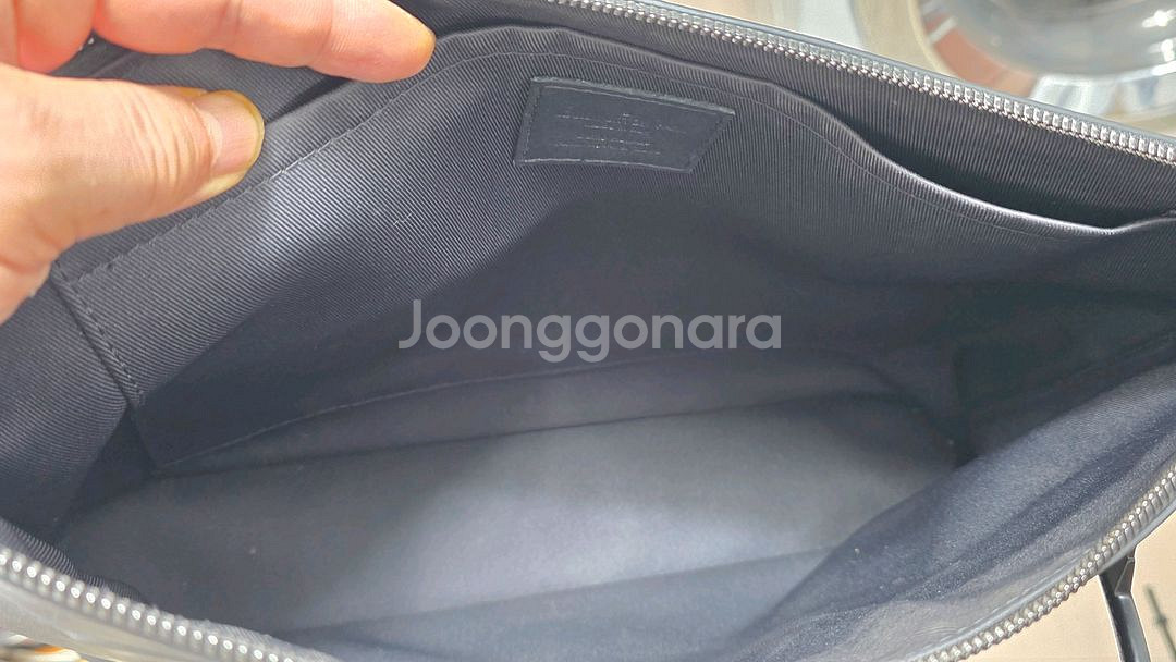 루이비통 포쉐트 코스모스 정품 Gm사이즈 한정판--5