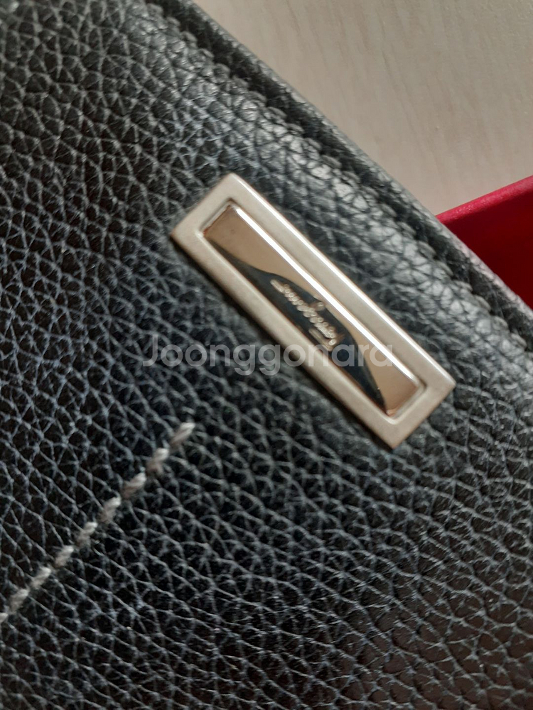 남성페레가모 반지갑--1