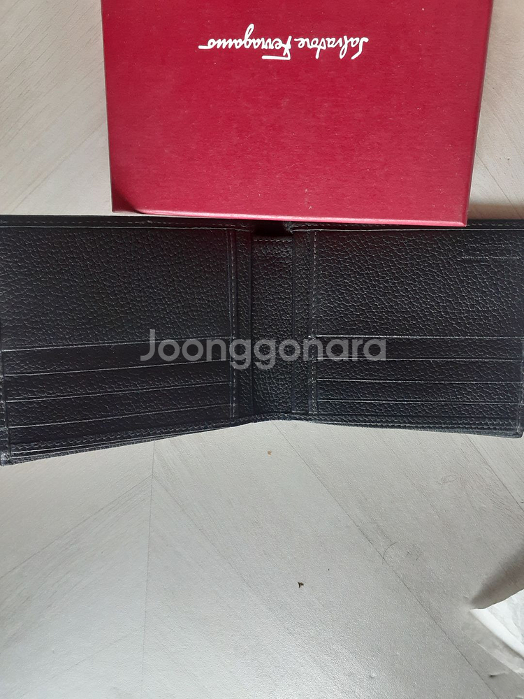 남성페레가모 반지갑--2