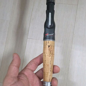 타란튤라엣지 BFR-632ML-L 판매합니다 (2절)