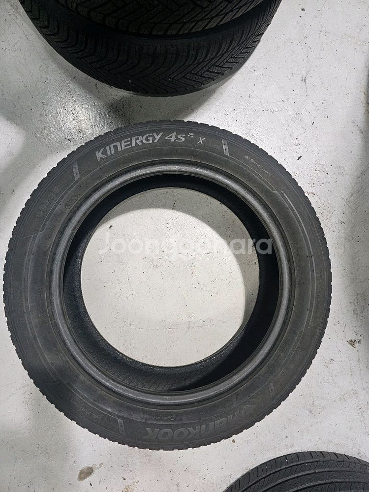 235 55 19 한국 키너지4s 한대분--1
