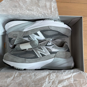 [260] 뉴발란스 우먼스 990v6 그레이 D 와이드