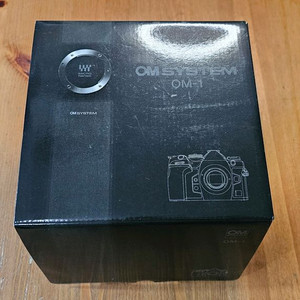 올림푸스 OM-1 mk1 / 45.8 실버