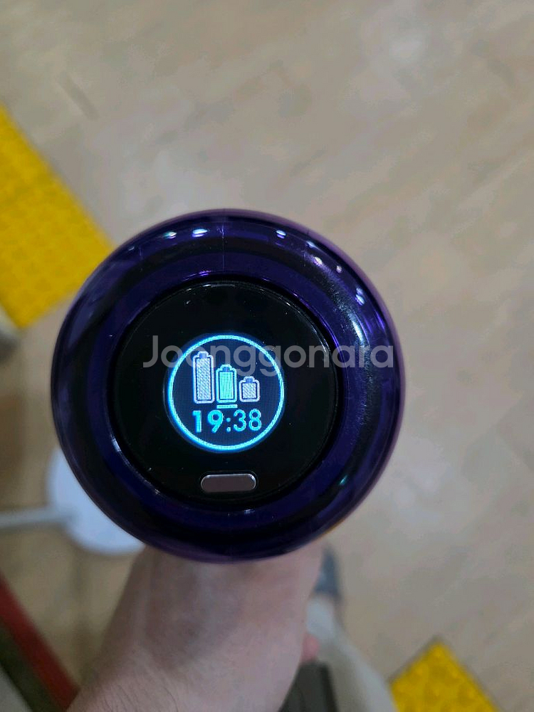 다이슨 디지털 슬림 sv18 청소기 팝니다.--2