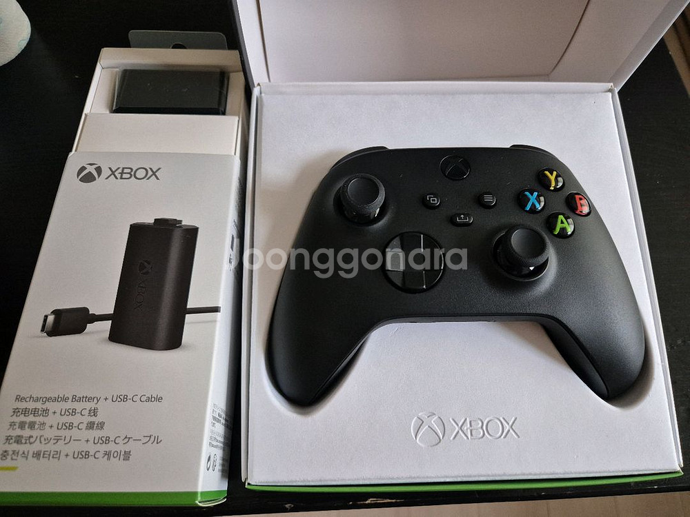 XBOX 4세대 패드+정품 배터리 세트 판매합니다.--1