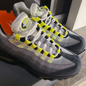 나이키 맥스95 og 250팝니다(가격인하)