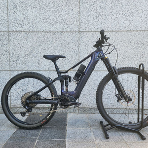 메리다 이원식스티 8000 (풀카본 emtb)