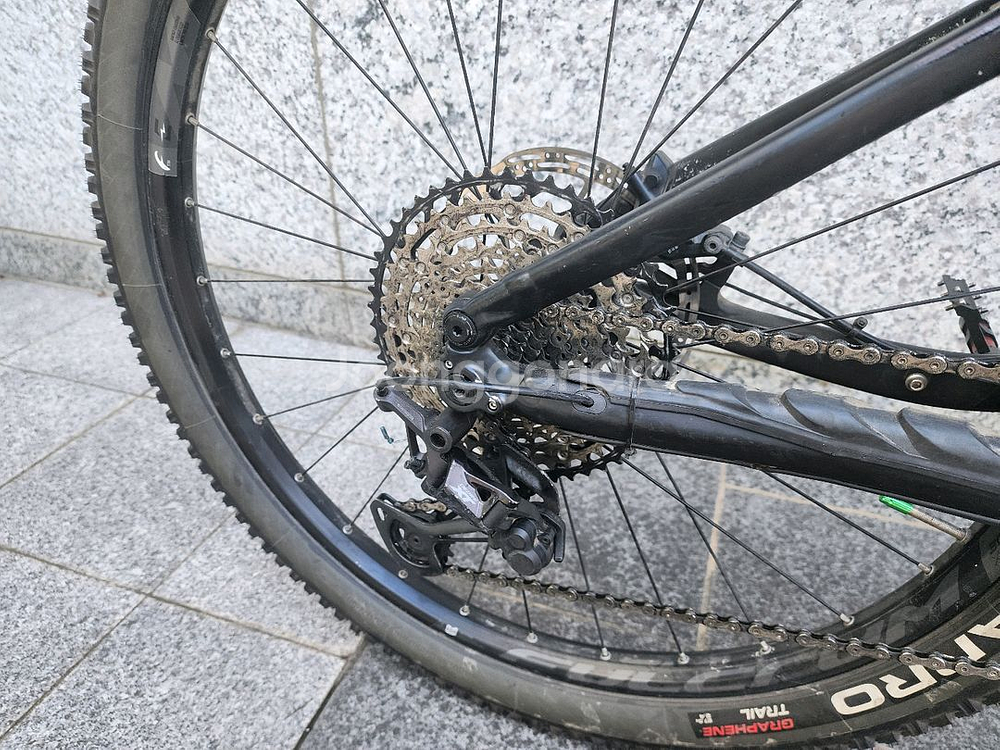 메리다 이원식스티 8000 (풀카본 emtb)--3