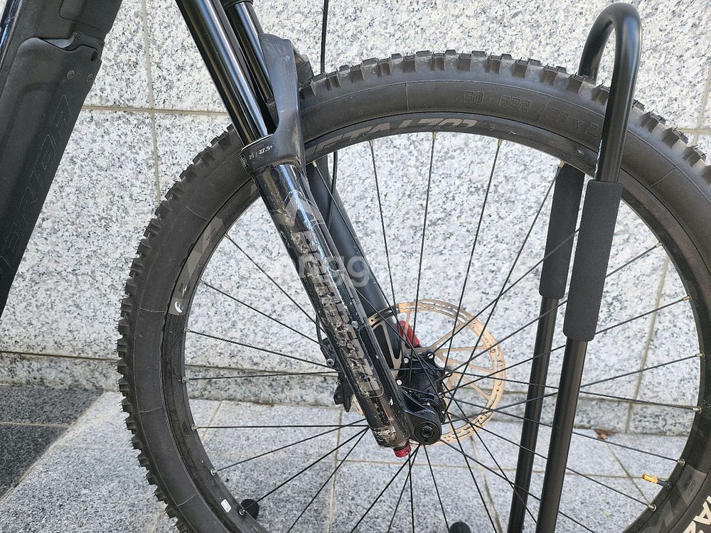 메리다 이원식스티 8000 (풀카본 emtb)--4