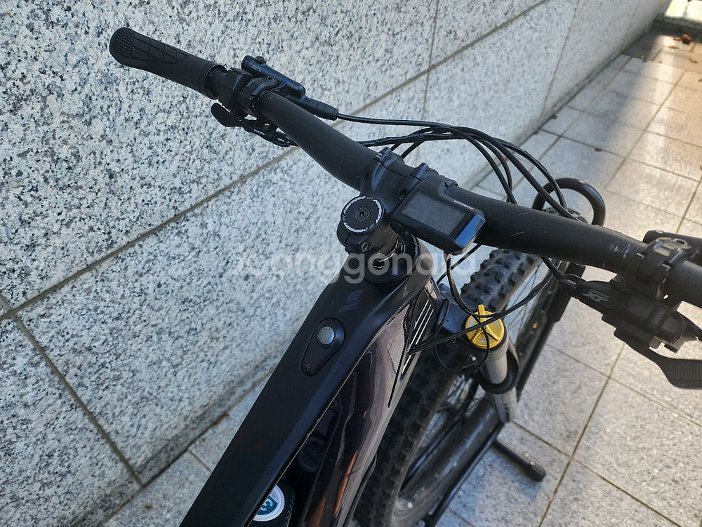 메리다 이원식스티 8000 (풀카본 emtb)--7