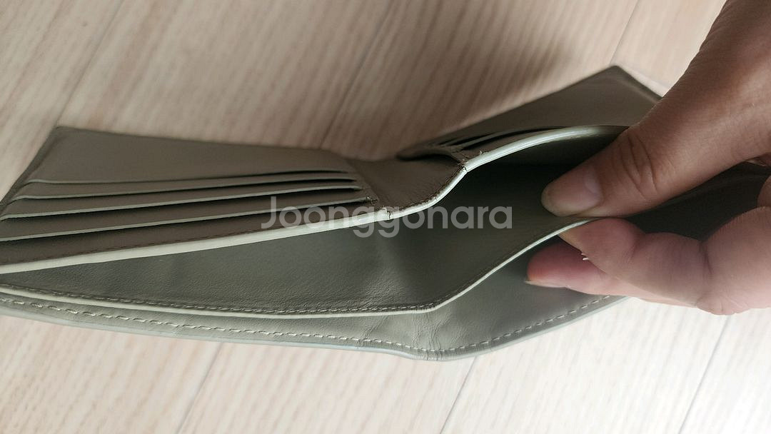 보테가 베네타 반지갑--5