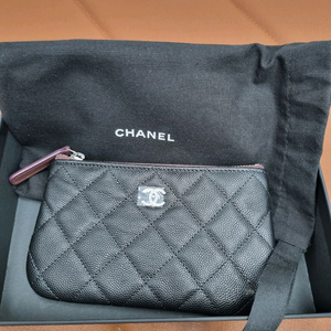 샤넬클래식캐비어파우치