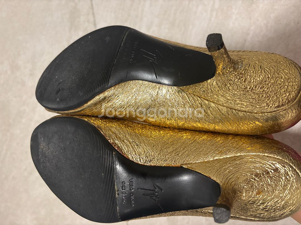 쥬세페자노티 37--4