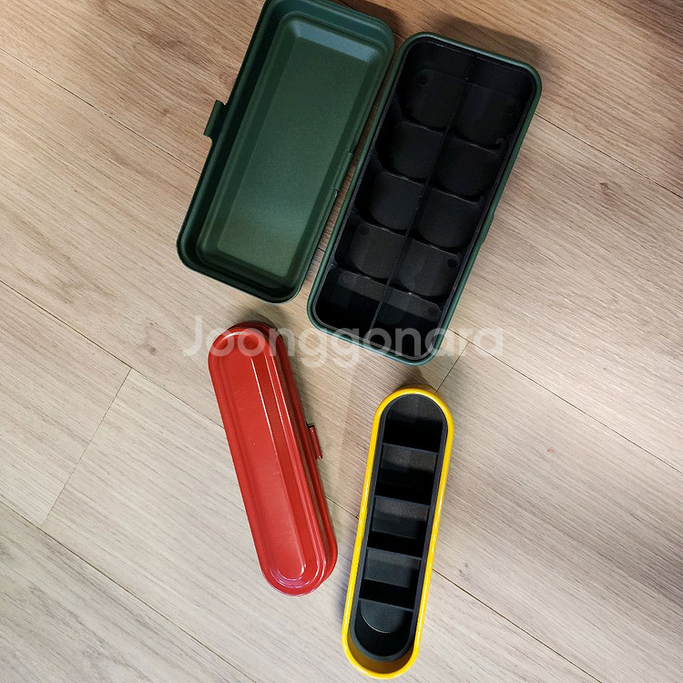 코닥 필름카메라 및 필름통--2