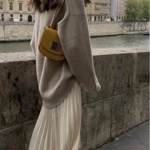 여성롱주름스커트