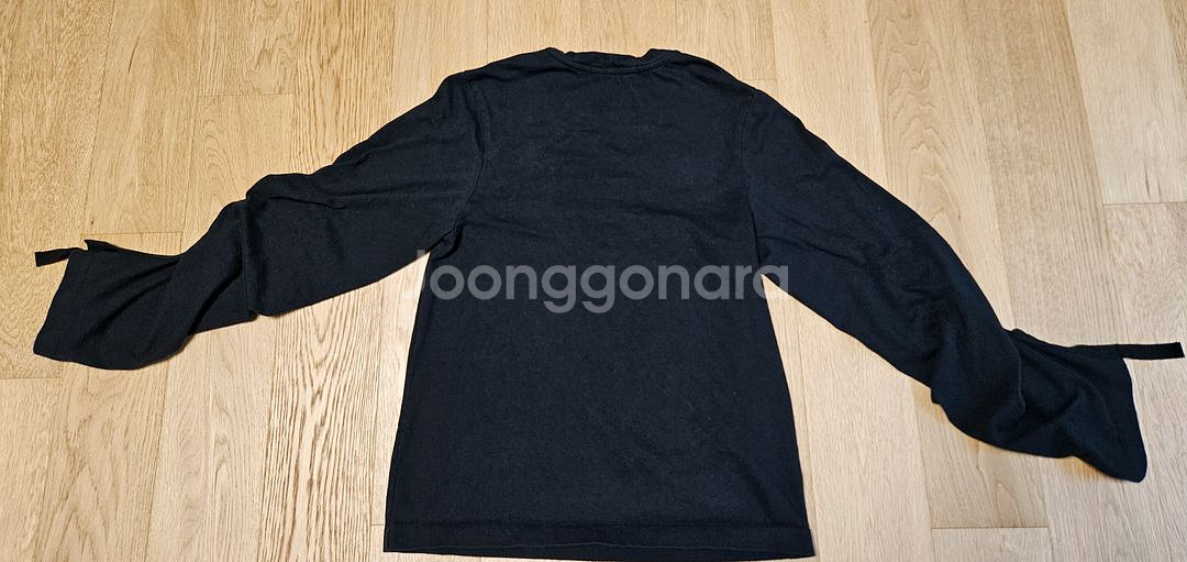 제평 유명한 핑크 플라밍고 소매 셔링 블랙 티셔츠--7