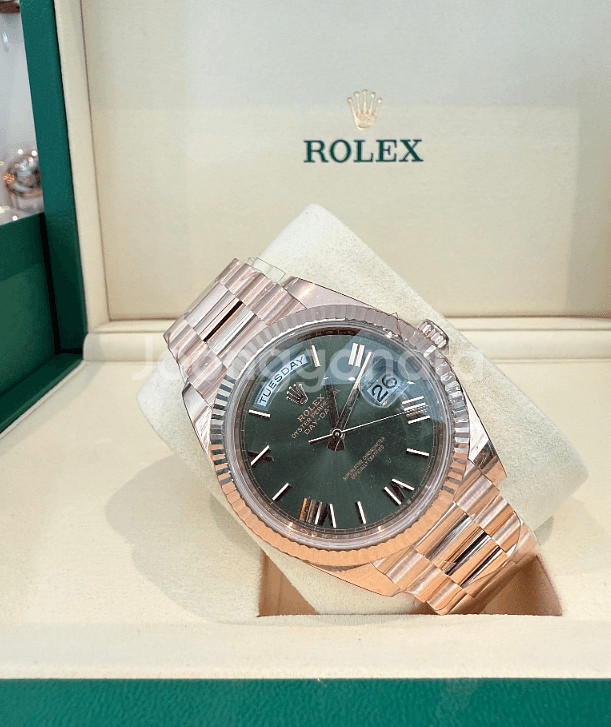 [미개봉]롤렉스 데이데이트40 올리브그린 로만--1