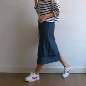 커뮤니티(Community) 에크루 밴딩스커트