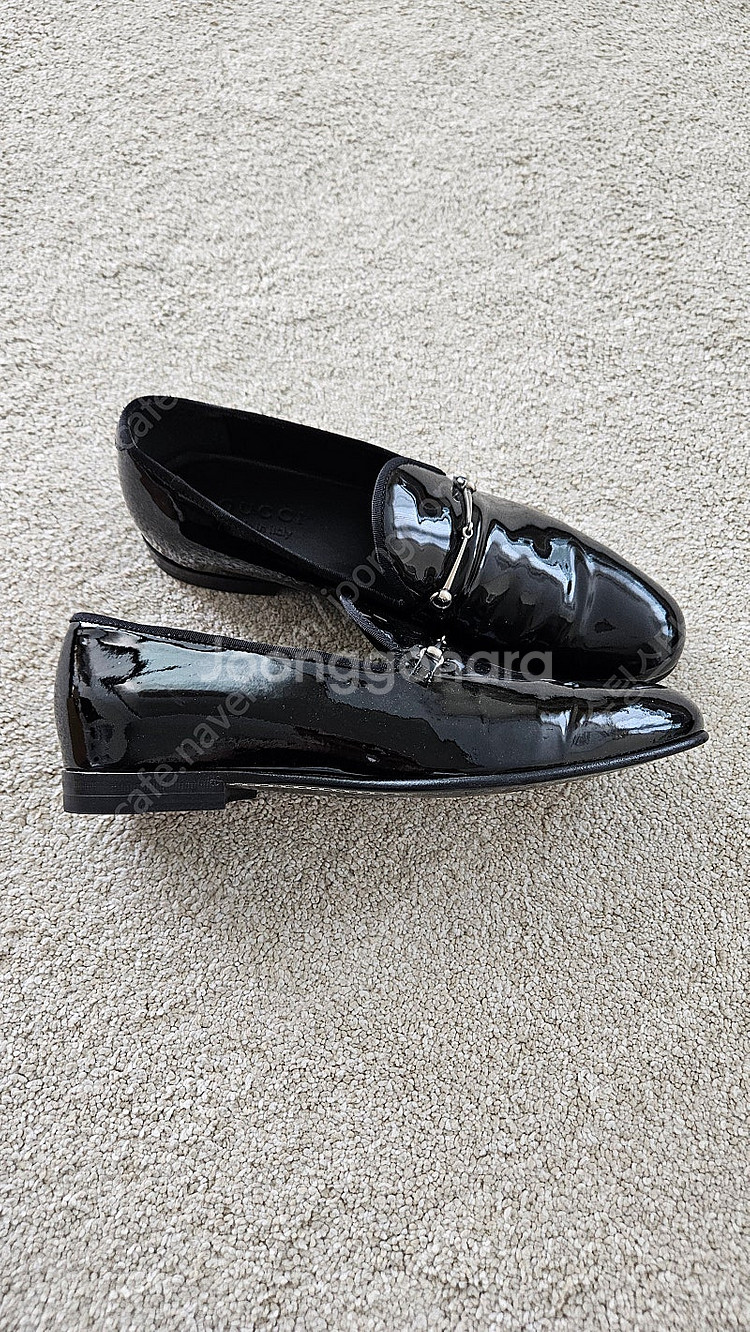 구찌 블랙 페이턴트 로퍼 6사이즈 국내 255mm--1