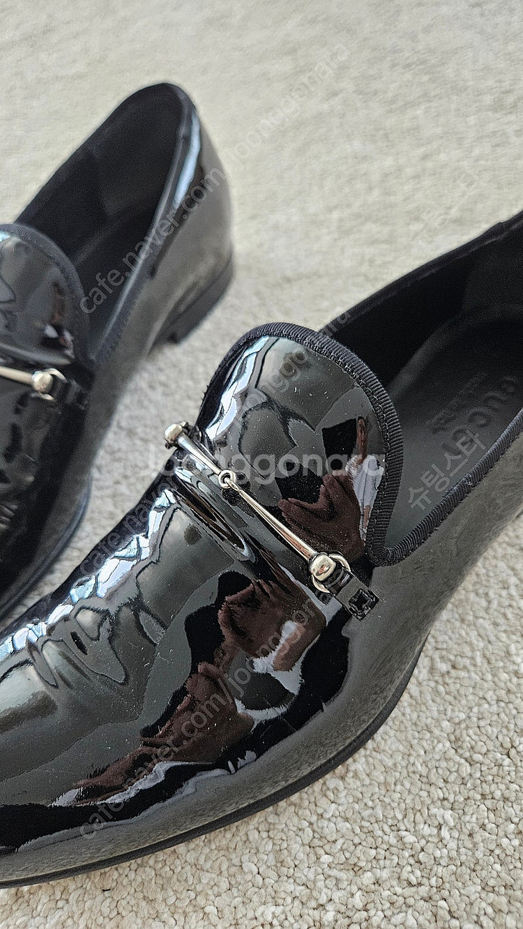 구찌 블랙 페이턴트 로퍼 6사이즈 국내 255mm--9