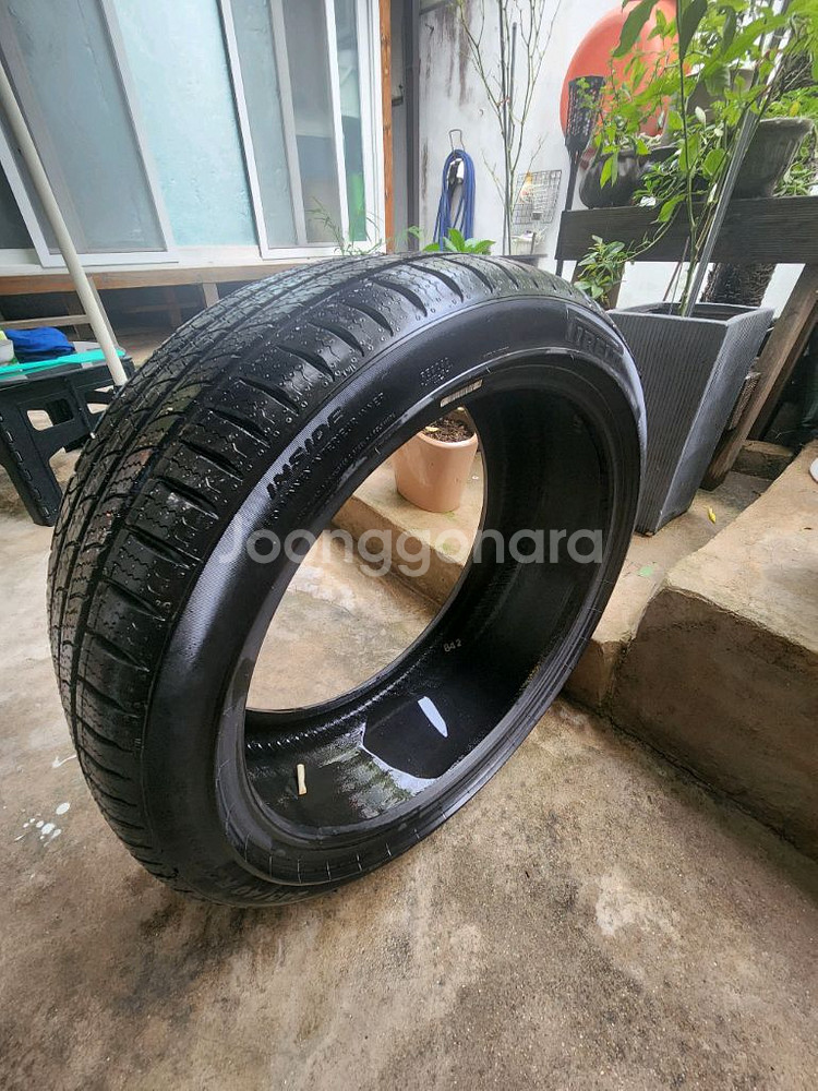 245-40-20 타이어 팝니다 신품급--4