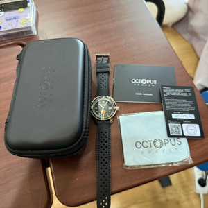 옥토퍼스 크라켄 다이버워치