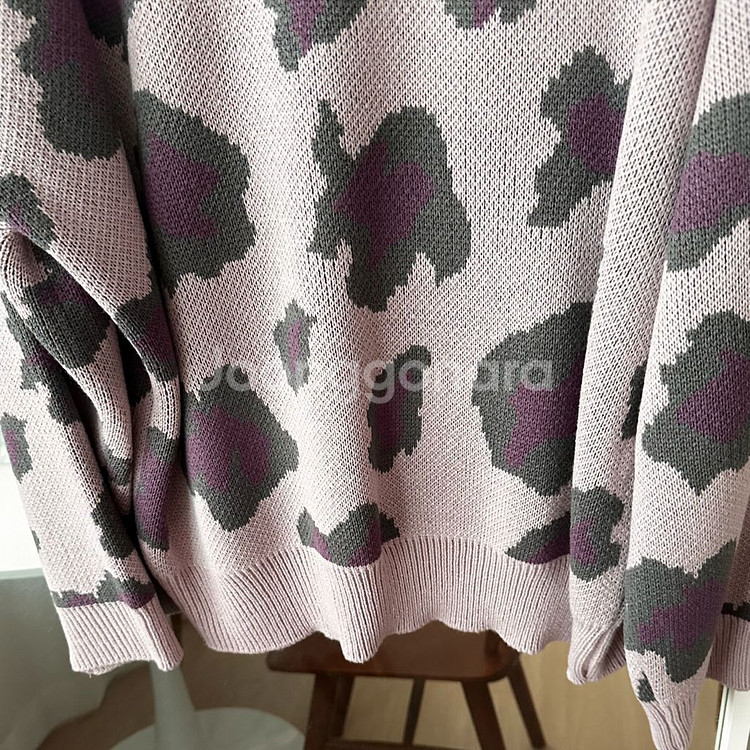 라벤더 레오파드 루즈핏 니트 (새제품)--5