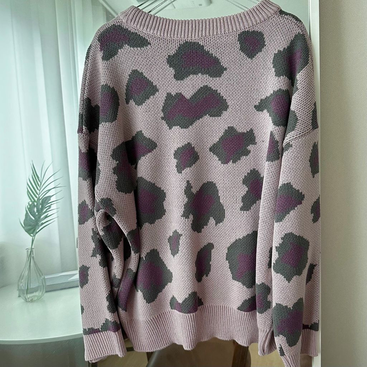 라벤더 레오파드 루즈핏 니트 (새제품)--3