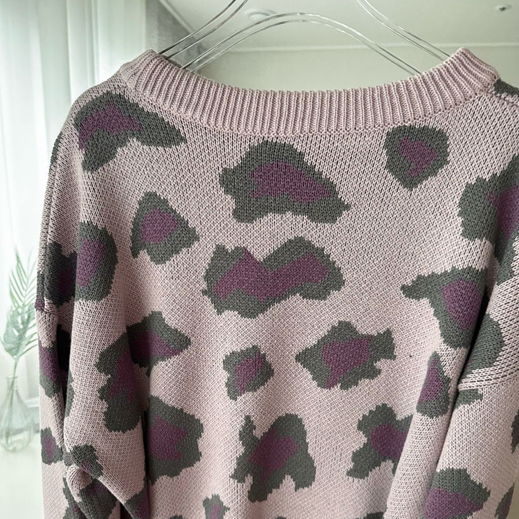 라벤더 레오파드 루즈핏 니트 (새제품)--4