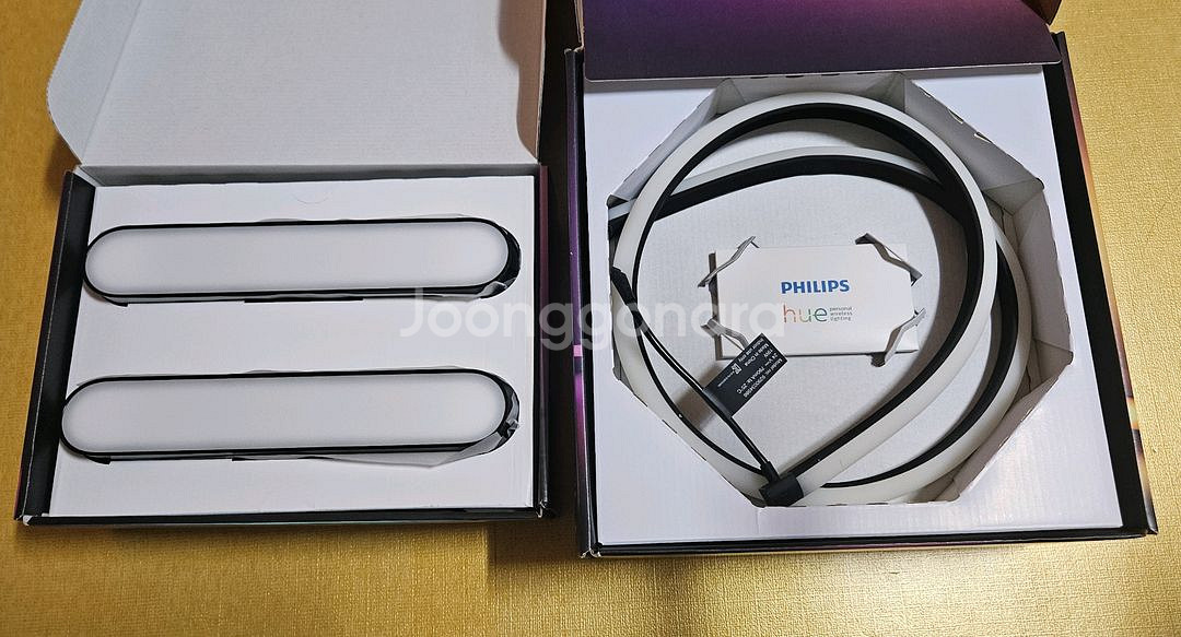 필립스 휴 그라디언트 32인치 + 필립스 휴 라이트바--1