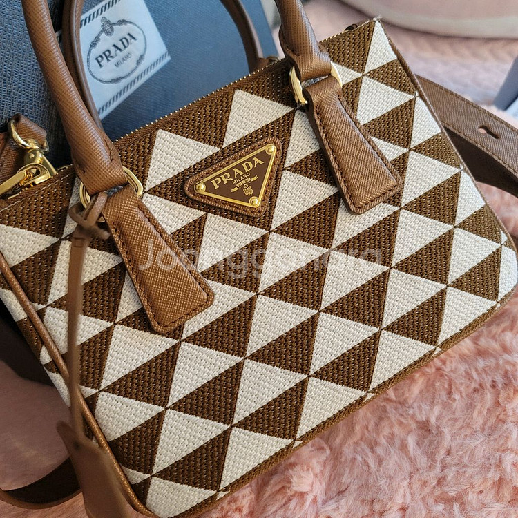 프라다 갤러리백--5