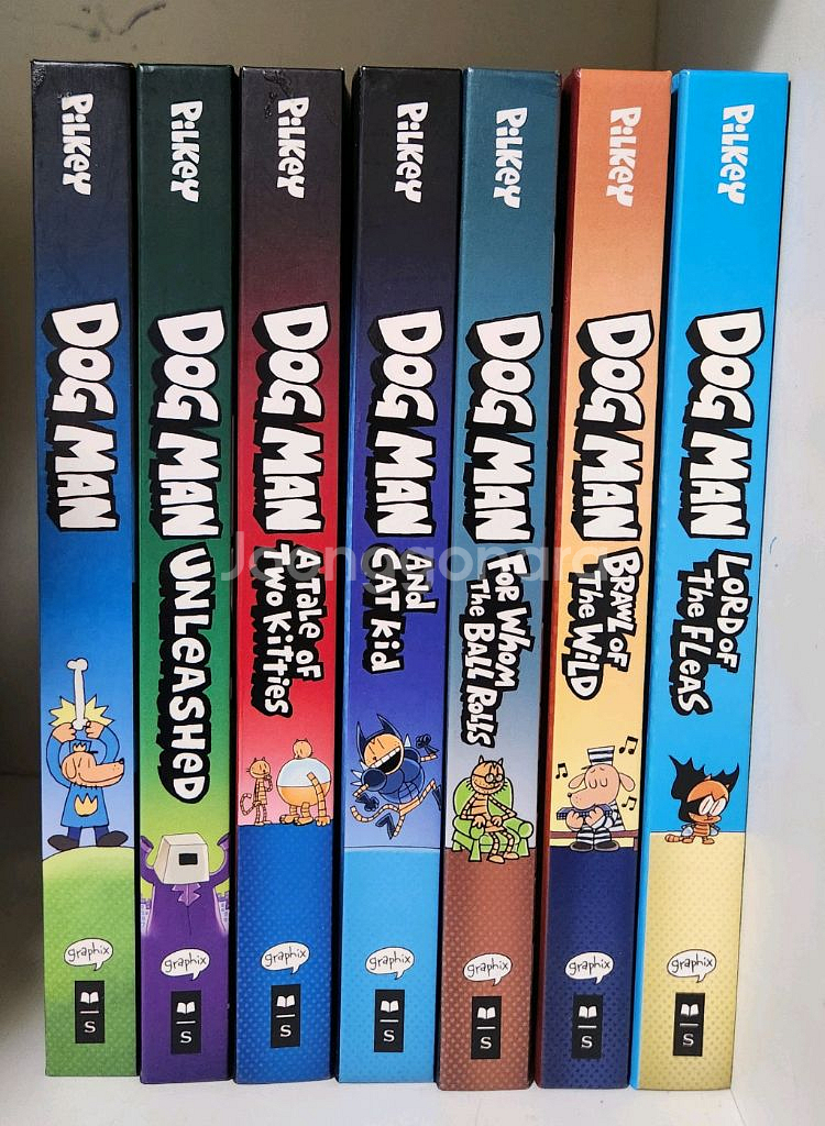 도그맨 dog man 원서 7권--0