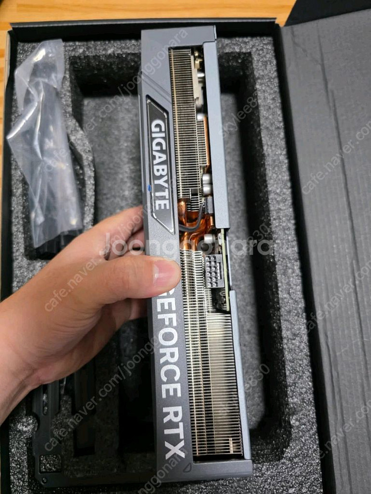 기가바이트 RTX 4070 Ti EAGLE OC D6X--3