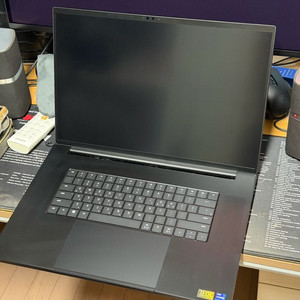 2023 레이저 블레이드 18 4090 게이밍 노트북