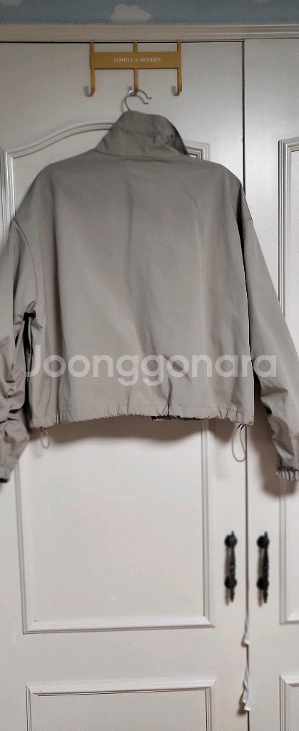 몽클 아우터 베이지색 새상품--1