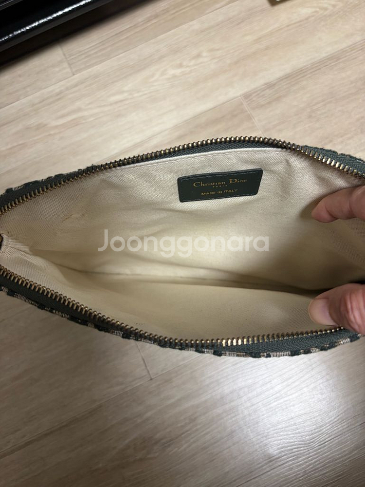 디올 오블리크 파우치 싸게팔아요~--3