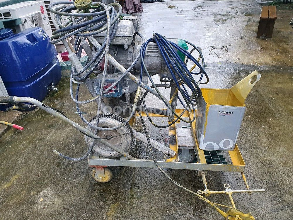 엔진 에어리스 GM 5000 및 이동식 차선도색 장비,--1