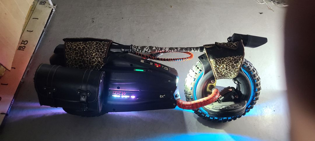 듀맨(듀얼트론맨)익플 판매합니다. 이미지